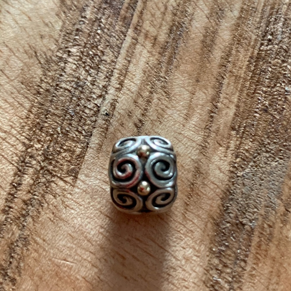 ✨ Pandora Silver/Gold Elemental Flow Clip ✨